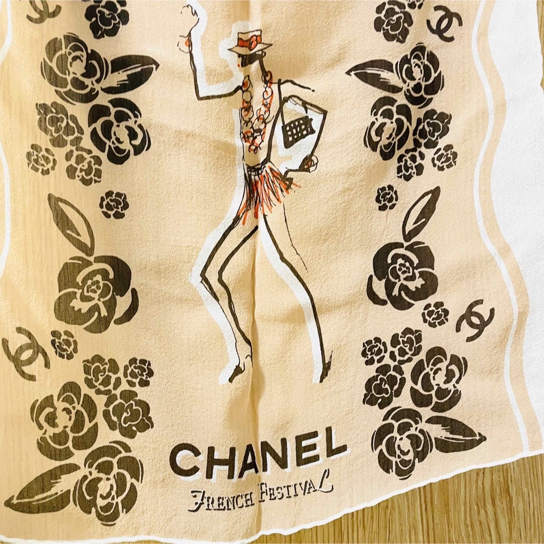 CHANEL(シャネル)の希少　CHANEL シャネル 限定品　シフォンスカーフ　マドモアゼル　シルク レディースのファッション小物(バンダナ/スカーフ)の商品写真