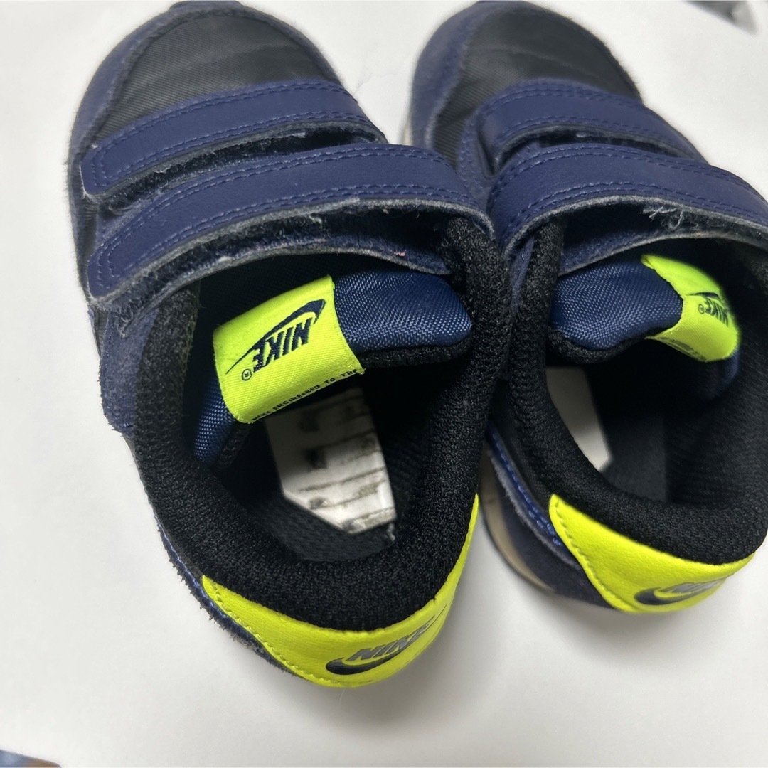 NIKE(ナイキ)のNIKE キッズ　スニーカー キッズ/ベビー/マタニティのキッズ靴/シューズ(15cm~)(スニーカー)の商品写真