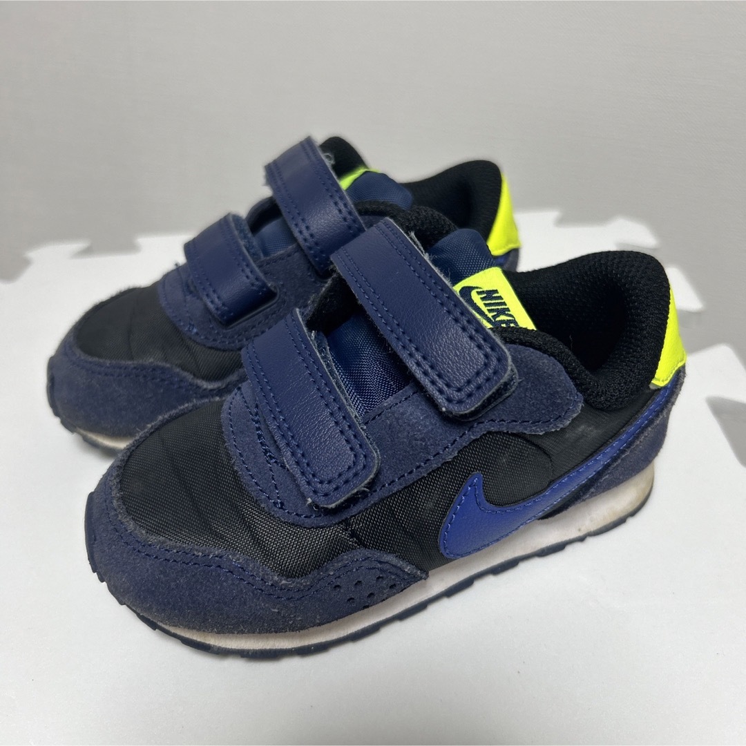 NIKE(ナイキ)のNIKE キッズ　スニーカー キッズ/ベビー/マタニティのキッズ靴/シューズ(15cm~)(スニーカー)の商品写真