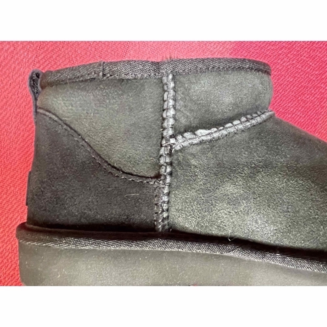 UGG CLASSIC ULTRA MINI （ブラック）