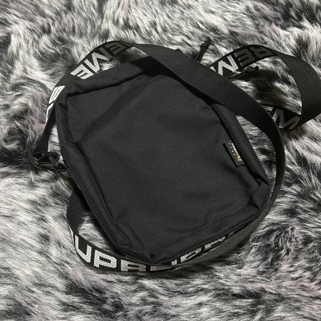 SUPREME 18SS Shoulder bag 2