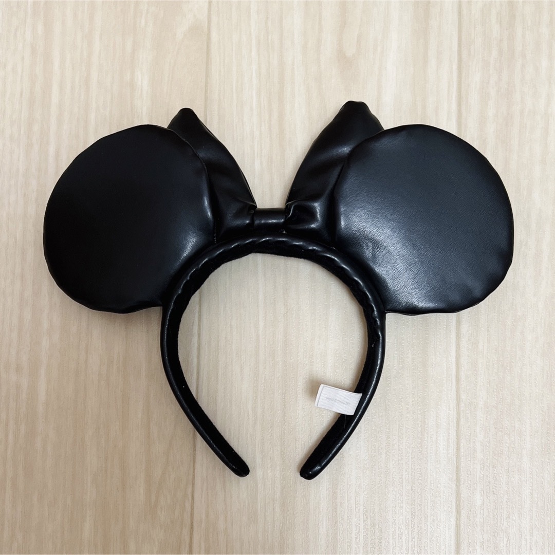 Disney(ディズニー)のDisney ディズニー カチューシャ レザー ミニー レディースのヘアアクセサリー(カチューシャ)の商品写真