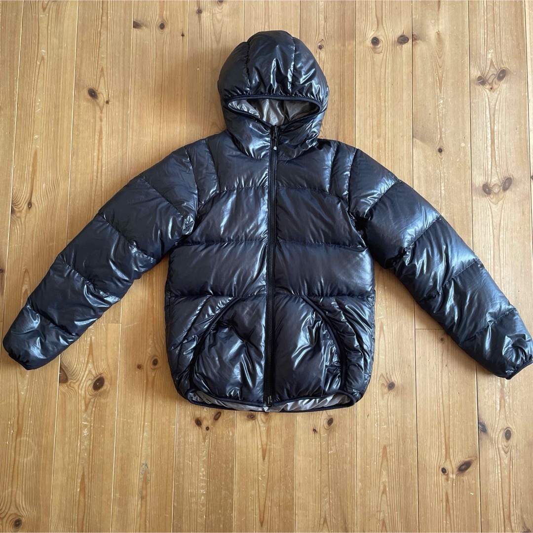 MONCLER(モンクレール)のリバーシブル　ダウンジャケット　パフジャケット　ハイシャイン加工 メンズのジャケット/アウター(ダウンジャケット)の商品写真