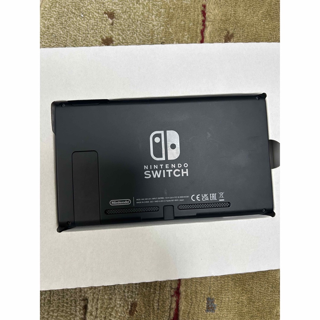 Nintendo Switch Joy-Con(L)/(R) グレー エンタメ/ホビーのゲームソフト/ゲーム機本体(家庭用ゲーム機本体)の商品写真