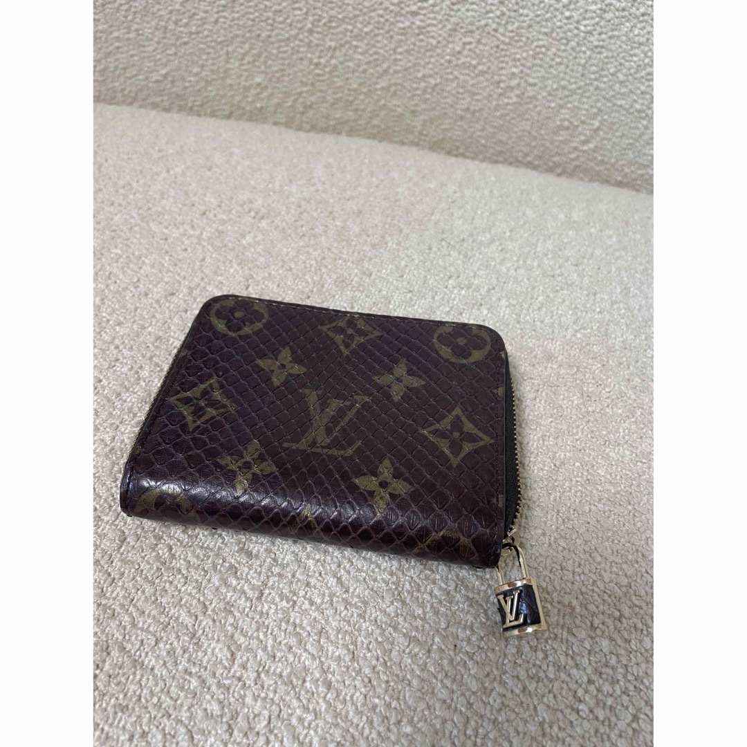 LOUIS VUITTON(ルイヴィトン)のパイソンヴィトン財布 レディースのファッション小物(財布)の商品写真