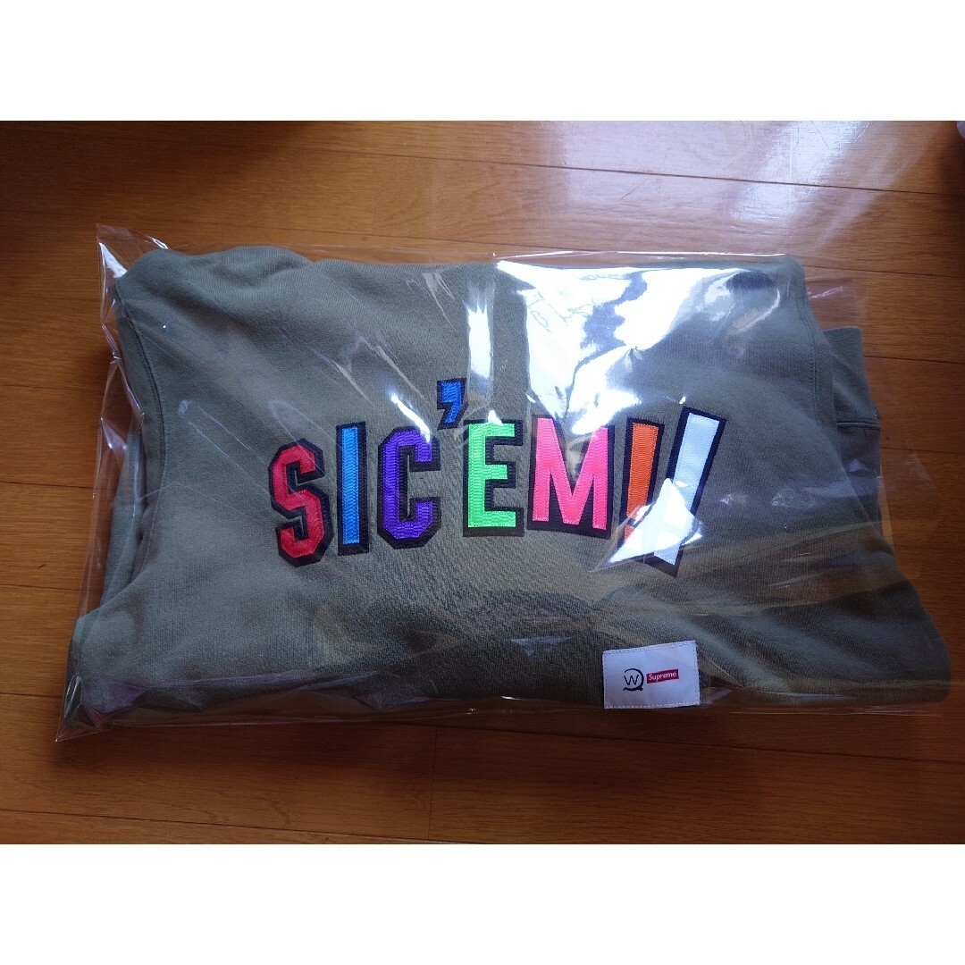 Supreme / WTAPS Sic'em! Hooded Sweatshir