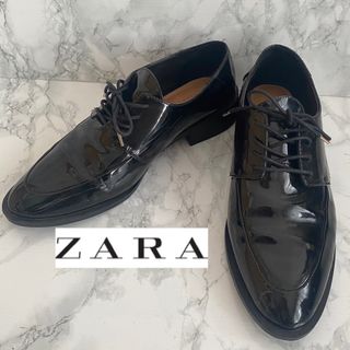 ザラ(ZARA)のZARAザラ　エナメルローファー(ローファー/革靴)