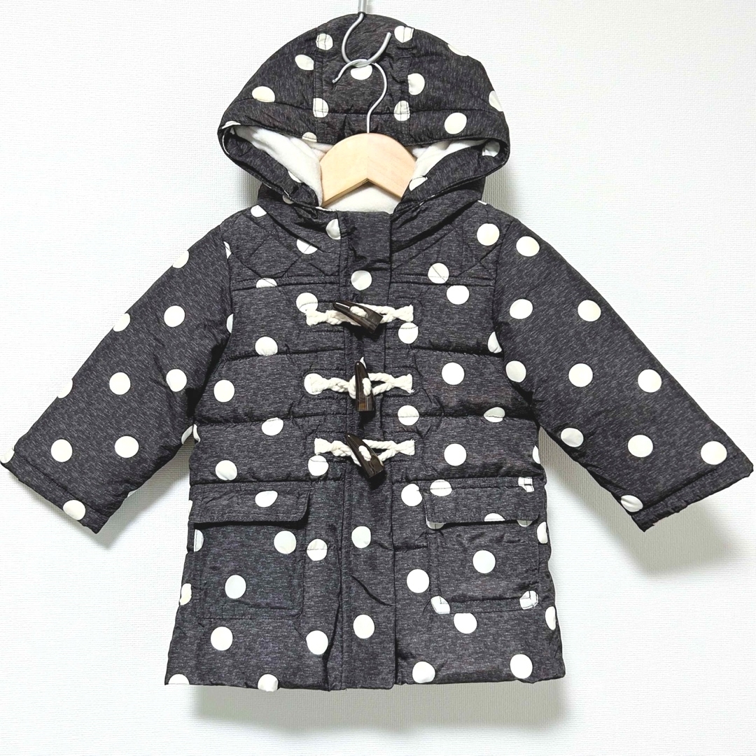 babyGAP(ベビーギャップ)のベビーギャップ 90 ドット柄中綿アウター ジャケット ダークグレー キッズ/ベビー/マタニティのキッズ服男の子用(90cm~)(ジャケット/上着)の商品写真