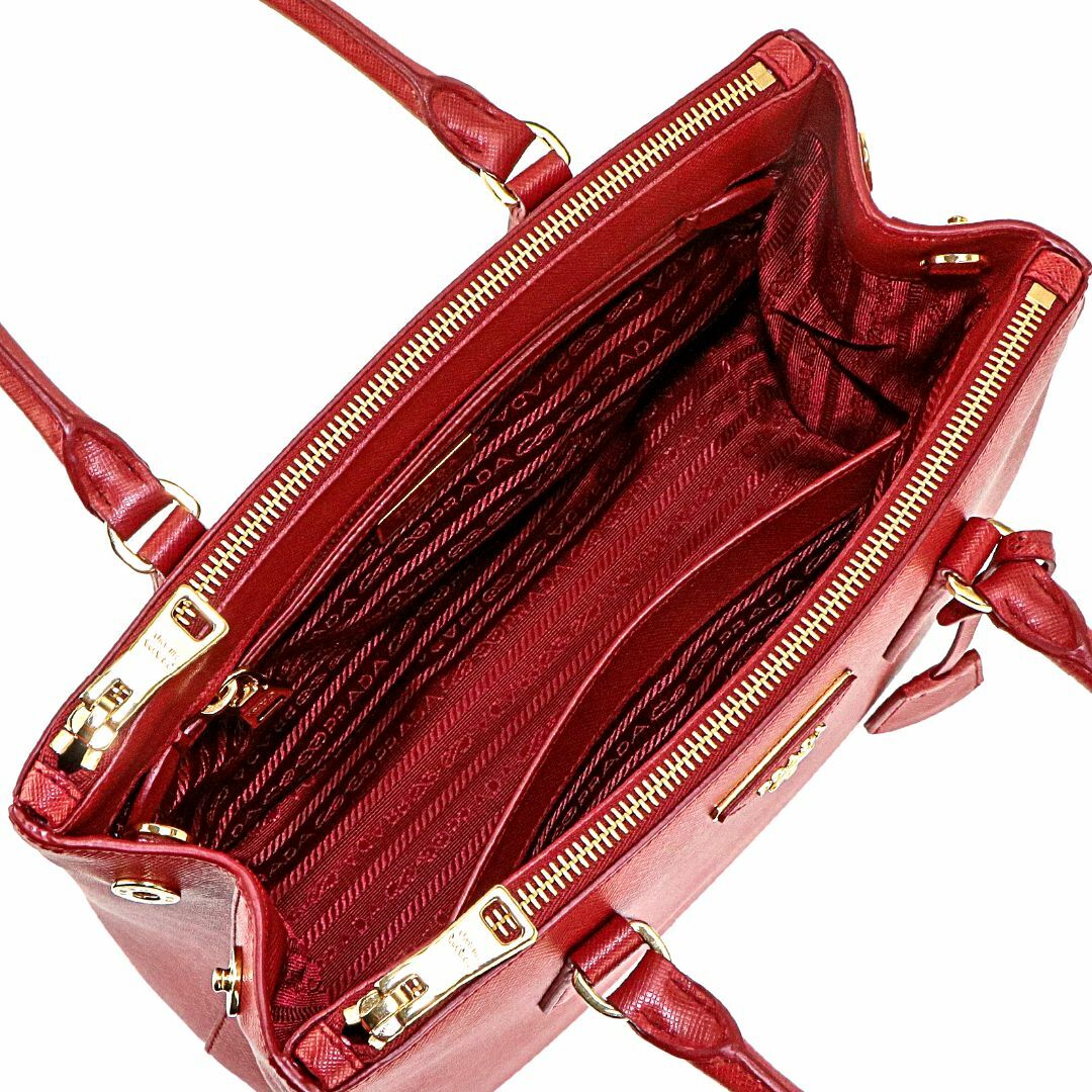 PRADA(プラダ)の未使用 正規品 プラダ バッグ レディース レッド 赤 レザー 2way レディースのバッグ(ハンドバッグ)の商品写真