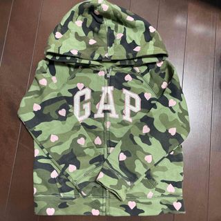 ギャップキッズ(GAP Kids)のGAPパーカー　迷彩柄　ハート　110センチ(ジャケット/上着)