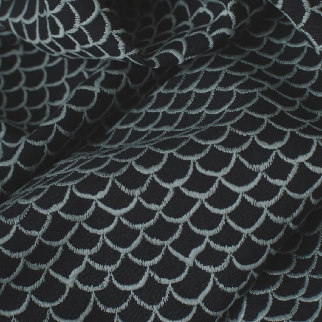 mina perhonen(ミナペルホネン)のmermaid ファブリック　ダークネイビー　ミナペルホネン ハンドメイドの素材/材料(生地/糸)の商品写真