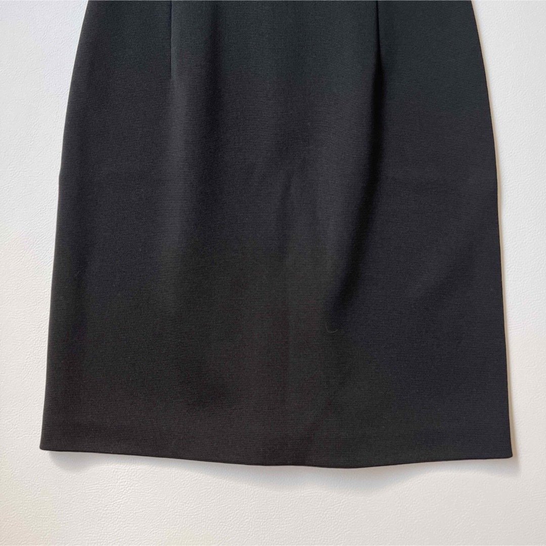 FOXEY(フォクシー)の美品　Foxey フォクシー　ドレス　ノースリーブワンピース　ブラック　花柄刺繍 レディースのワンピース(ひざ丈ワンピース)の商品写真
