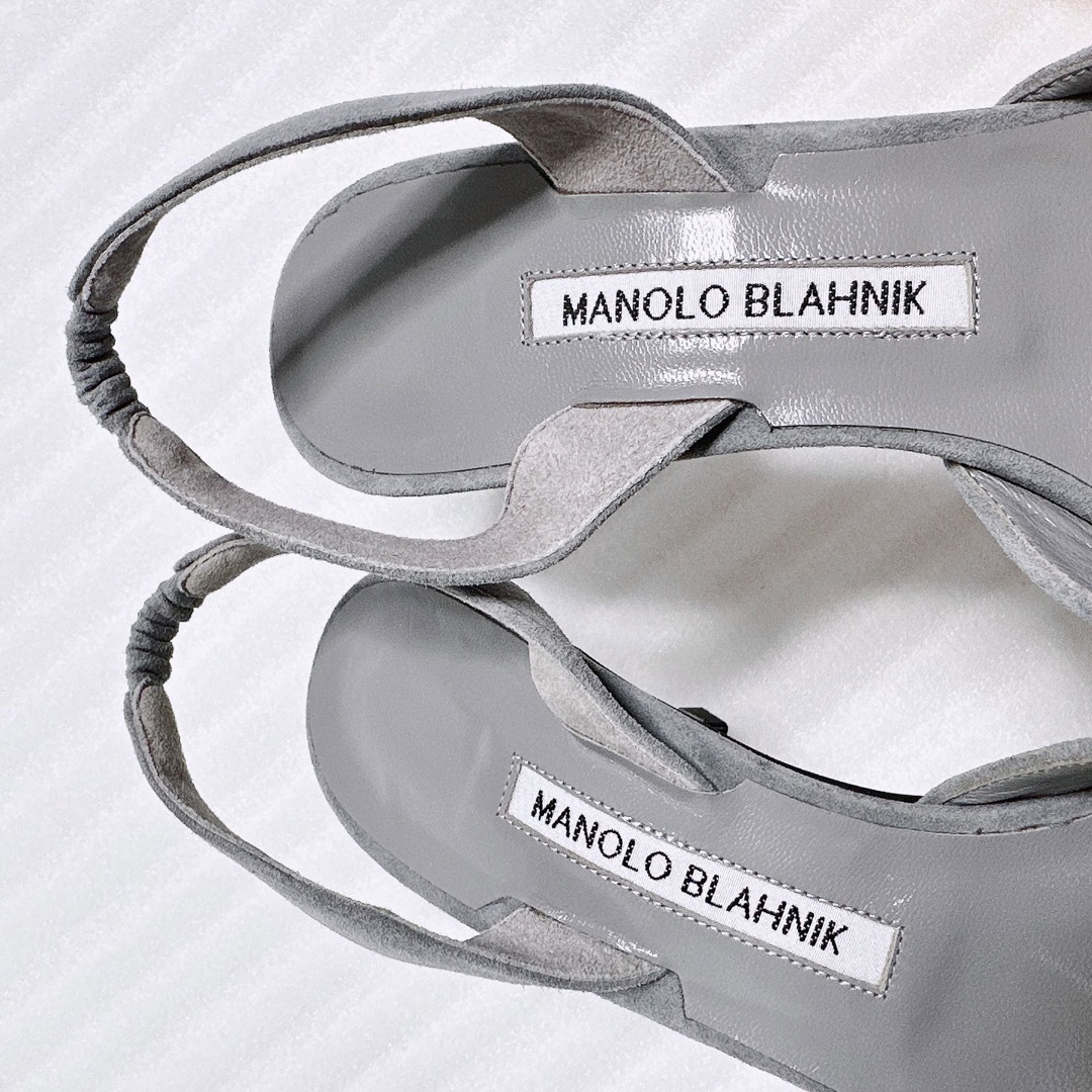 MANOLO BLAHNIK(マノロブラニク)のMANOLO BLAHNIK MAYSLI マノロブラニク　パンプス　新品同様 レディースの靴/シューズ(ハイヒール/パンプス)の商品写真