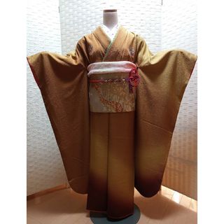 最終値下げ!☆used美品☆ 2WAY 花紋刺繍（三ッ紋）豪華振袖7点セット