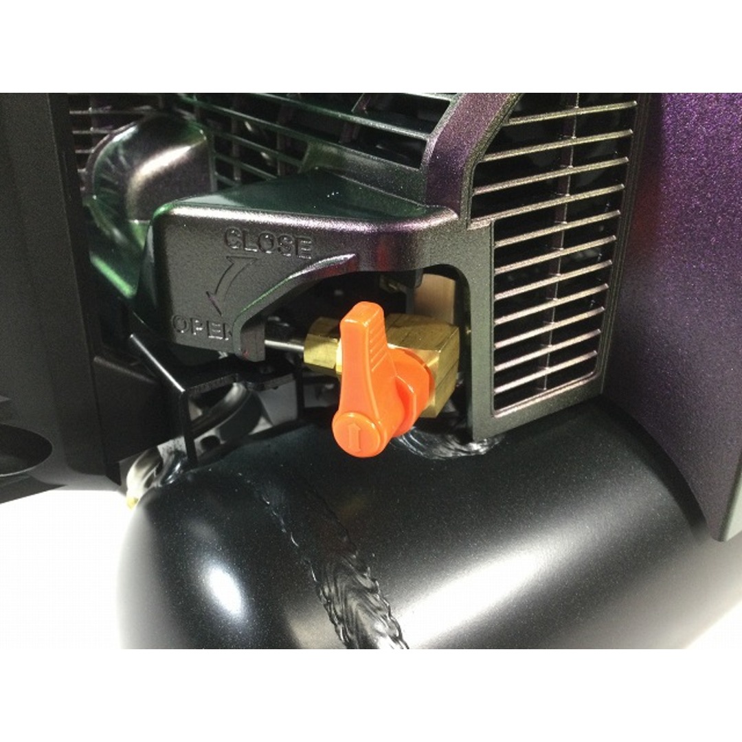 ☆未使用品☆MAX マックス 高圧専門4口 エアコンプレッサー AK ☆未使用品☆MAX マックス 高圧専門4口 エアコンプレッサー AK