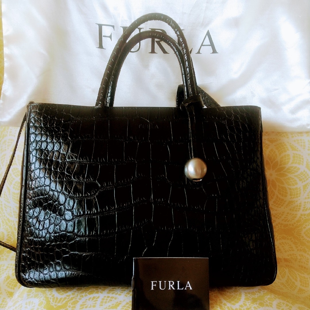 FURLA  フルラ　ハンドバック　トートバッグ　ブラック　型押し　2way