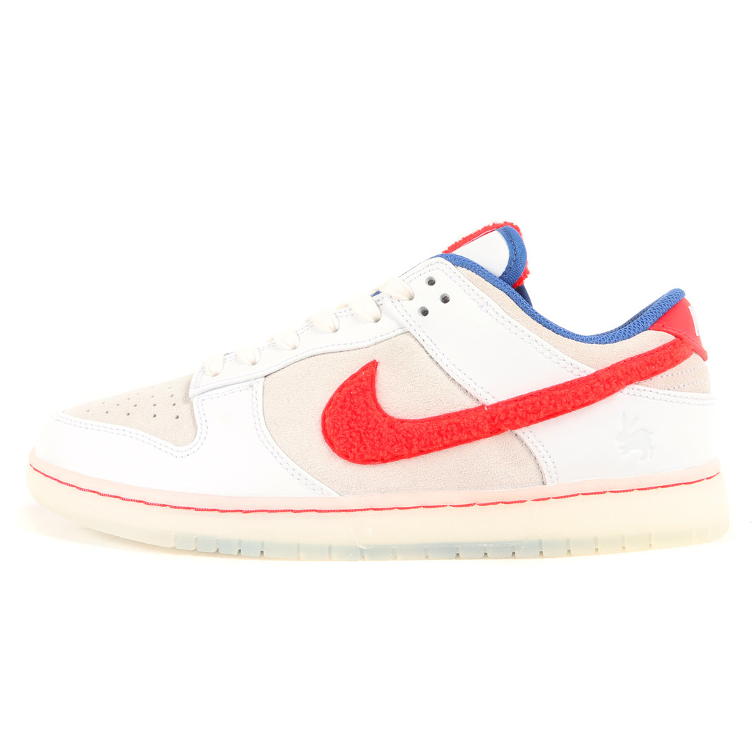 NIKE(ナイキ)のNIKE ナイキ サイズ:26.5cm DUNK LOW RETRO PRM YEAR OF THE RABBIT / 卯年 (FD4203-161) 2023年 ダンク ロー レトロ プレミアム うさぎ ホワイト クリムゾン US8.5 ローカット スニーカー シューズ 靴 【メンズ】 メンズの靴/シューズ(スニーカー)の商品写真