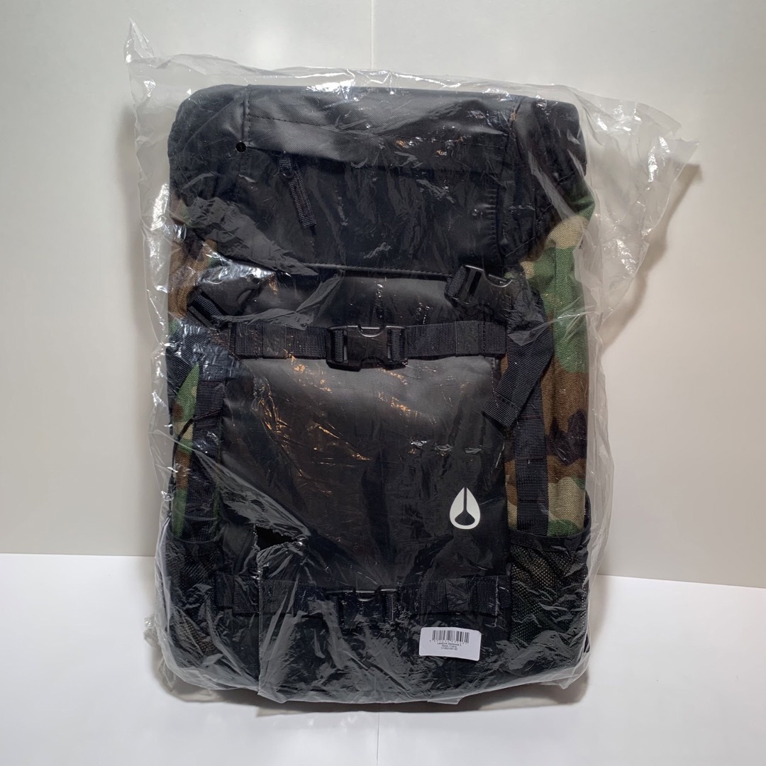 NIXON(ニクソン)のNixon バックパック　ブラック×迷彩 メンズのバッグ(バッグパック/リュック)の商品写真