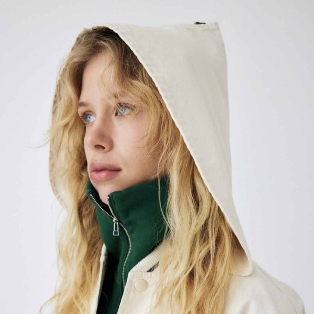 moussy(マウジー)のHOODED VARSITY ジャケット レディースのジャケット/アウター(ブルゾン)の商品写真