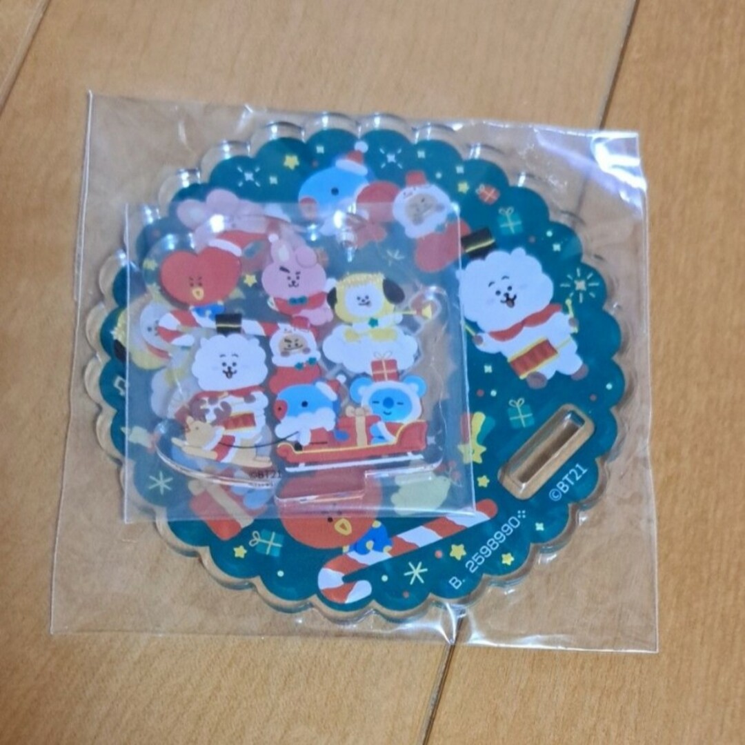 最終値下げ☆アクリルスタンド☆BT21 エンタメ/ホビーのコレクション(ノベルティグッズ)の商品写真