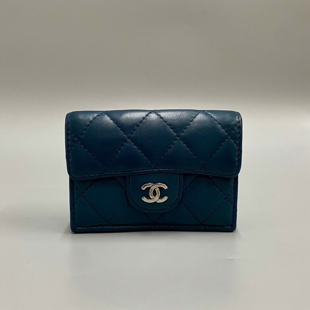 CHANEL マトラッセ ラムスキン 二つ折り財布