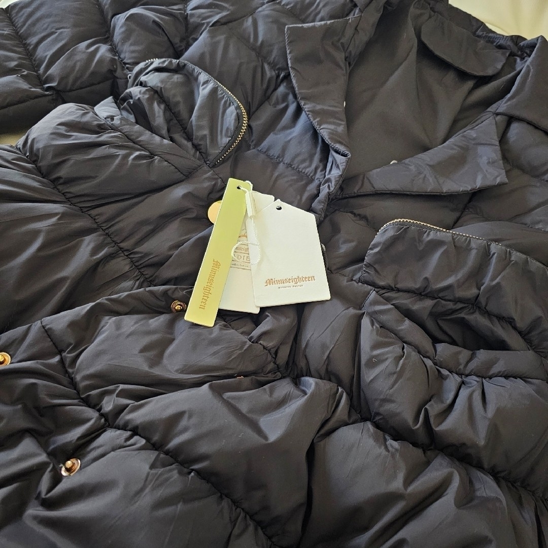 新品 ふかふか Aライン フレアー ダウンコート ブラック Lサイズ レディースのジャケット/アウター(ダウンコート)の商品写真