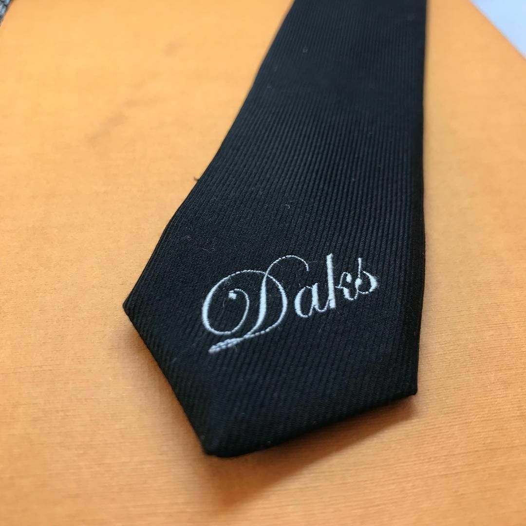 DAKS(ダックス)の美品 ★ DAKS★  ブランド ネクタイ シルク ネイビー系 格子柄 メンズのファッション小物(ネクタイ)の商品写真