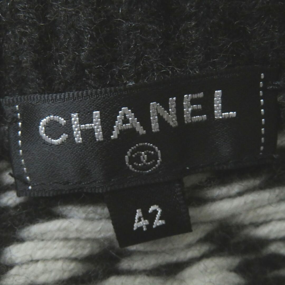 CHANEL(シャネル)の極美品◎正規品 伊製 CHANEL シャネル 19K P62538 レディース クリアボタン スパンコール使い 長袖 ニットワンピース マルチ 42 箱・タグ付 レディースのワンピース(ひざ丈ワンピース)の商品写真