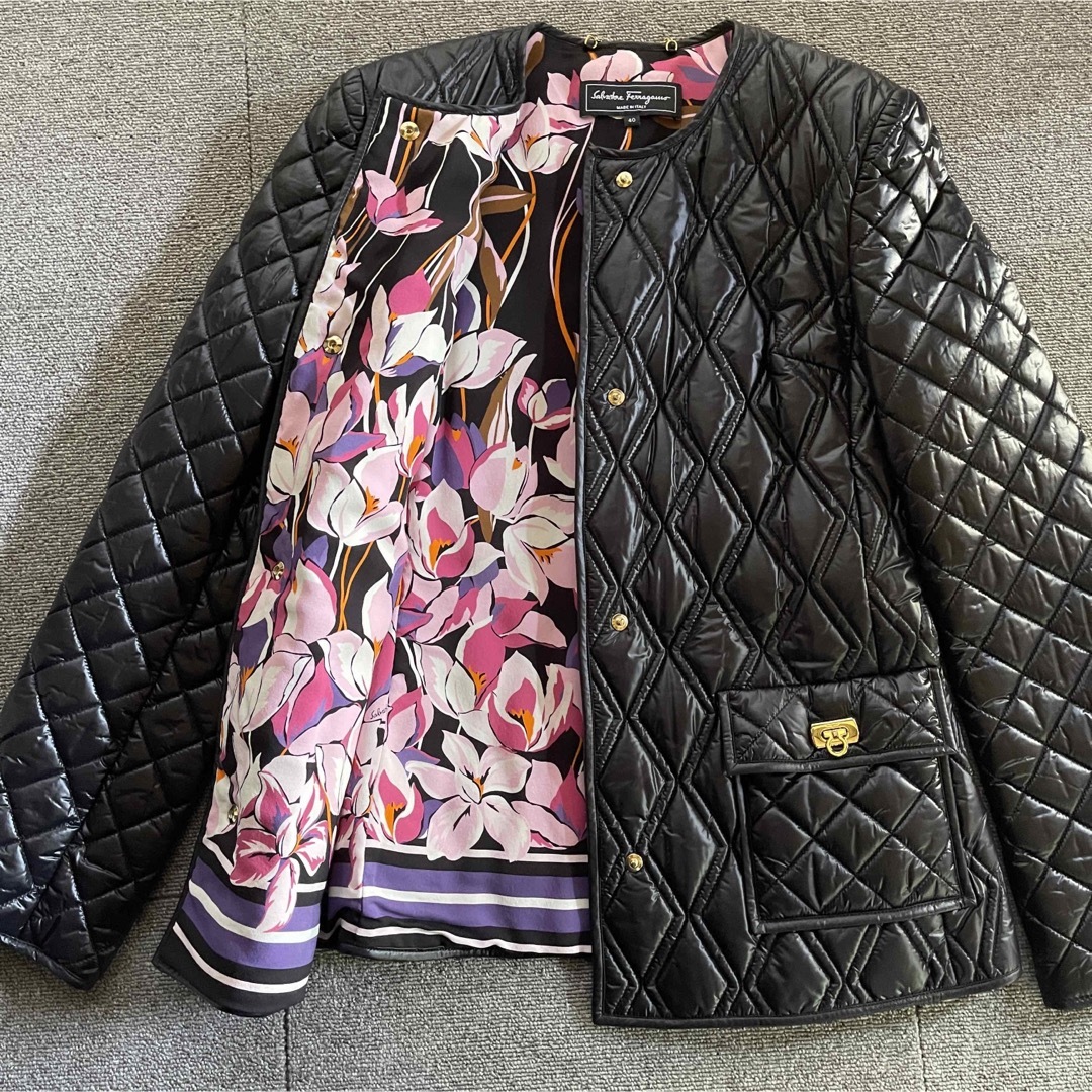 美品✨CHANEL カシミヤ100%ニット アンサンブル パイピング ココマーク 美品✨CHANEL カシミヤ100%ニット アンサンブル パイピング ココマーク