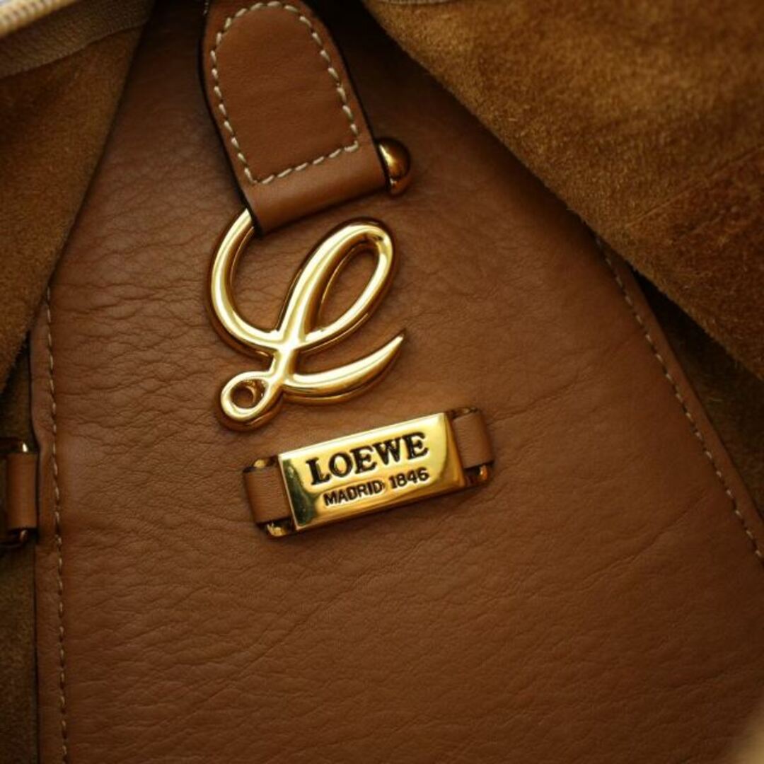 LOEWE(ロエベ)のロエベ LOEWE アントン リュックサック デイバッグ ポーチ付き レザー 茶 レディースのバッグ(リュック/バックパック)の商品写真