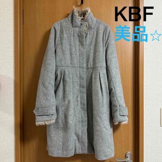 ケービーエフ(KBF)の【最終値下げ⭐︎美品】KBFケービーエフ　 スタンドカラーコート　ファー　グレー(ロングコート)