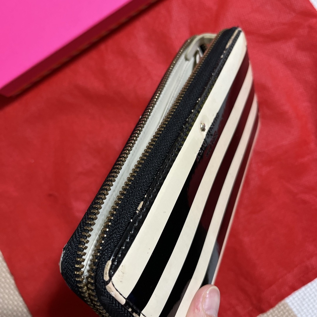 kate spade new york(ケイトスペードニューヨーク)のkate spade ボーダー　長財布　ウォレット(中古) 箱付き レディースのファッション小物(財布)の商品写真