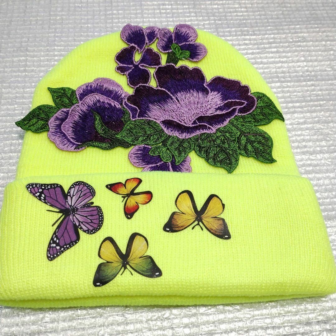 【緑色】花 刺繍ニット キャップ レディース秋冬おしゃれ レディースの帽子(ニット帽/ビーニー)の商品写真