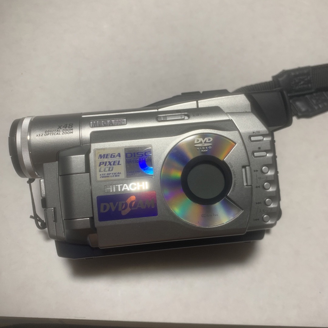 日立(ヒタチ)のHITACHI  DVDRAMビデオカメラ　DZ-MV100 スマホ/家電/カメラのカメラ(ビデオカメラ)の商品写真