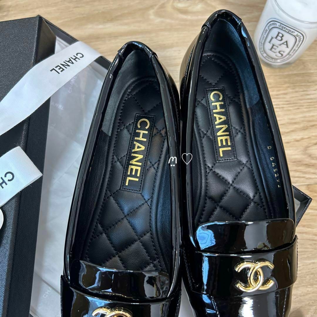 今季新作 CHANEL シャネル ココマークモカシン ローファー 38 24cm