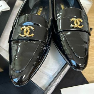 今季新作 CHANEL シャネル ココマークモカシン ローファー 38 24cm