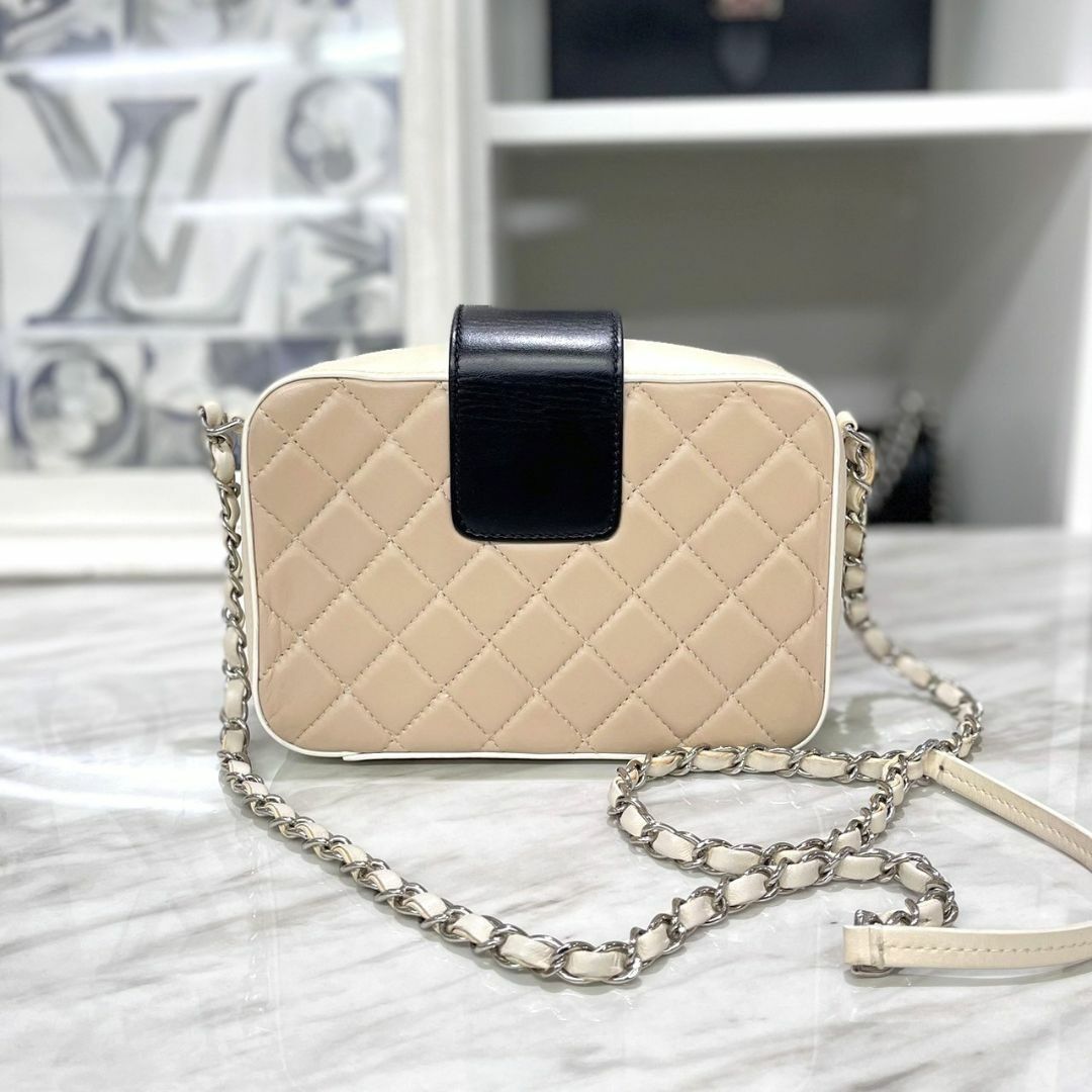 CHANEL - 美品☆ シャネル ラムスキン ショルダーバッグ トリコロール