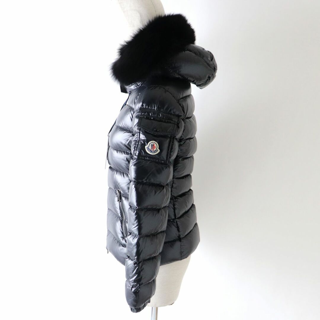 MONCLER(モンクレール)の未使用品◎20AW 国内正規品 モンクレール BADY FUR バディ レディース FOX・フード付き ダウンジャケット ワッペン付き ブラック 黒 00　m06-st30303-4701 レディースのジャケット/アウター(ダウンジャケット)の商品写真