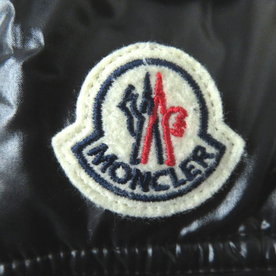 MONCLER(モンクレール)の未使用品◎20AW 国内正規品 モンクレール BADY FUR バディ レディース FOX・フード付き ダウンジャケット ワッペン付き ブラック 黒 00　m06-st30303-4701 レディースのジャケット/アウター(ダウンジャケット)の商品写真