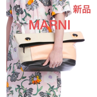 マルニ(Marni)の新品　MARNIマルニ　クラッチバッグ　カラーブロック柄　イタリア製(クラッチバッグ)
