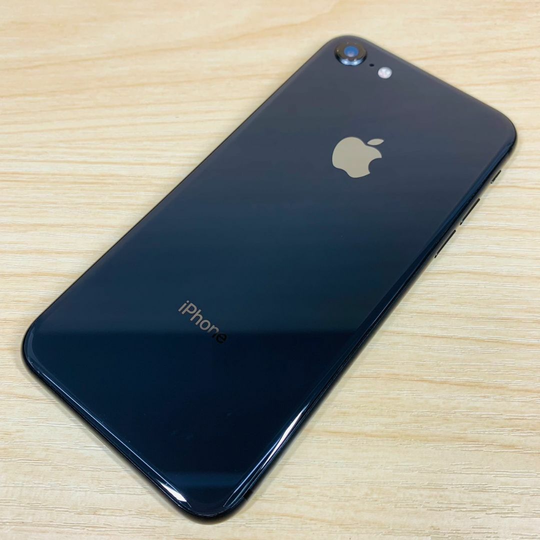 iPhone8 64GB m2