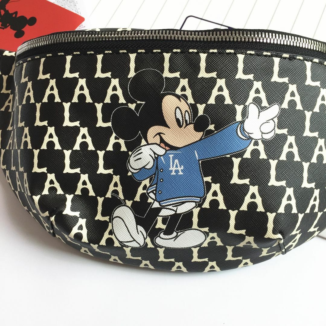 MLB(メジャーリーグベースボール)の新品 MLB KOREA ウエストポーチ ボディーバック MLB×DISNEY  レディースのバッグ(ボディバッグ/ウエストポーチ)の商品写真