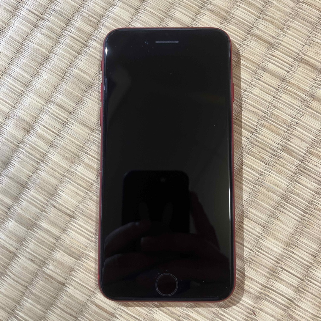 iPhone(アイフォーン)のiPhoneSE2 product red 64GB スマホ/家電/カメラのスマートフォン/携帯電話(スマートフォン本体)の商品写真