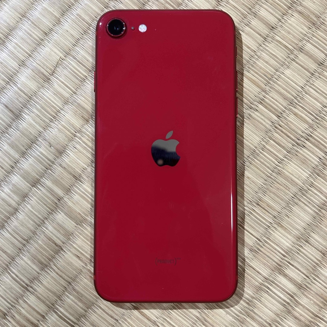 iPhone(アイフォーン)のiPhoneSE2 product red 64GB スマホ/家電/カメラのスマートフォン/携帯電話(スマートフォン本体)の商品写真