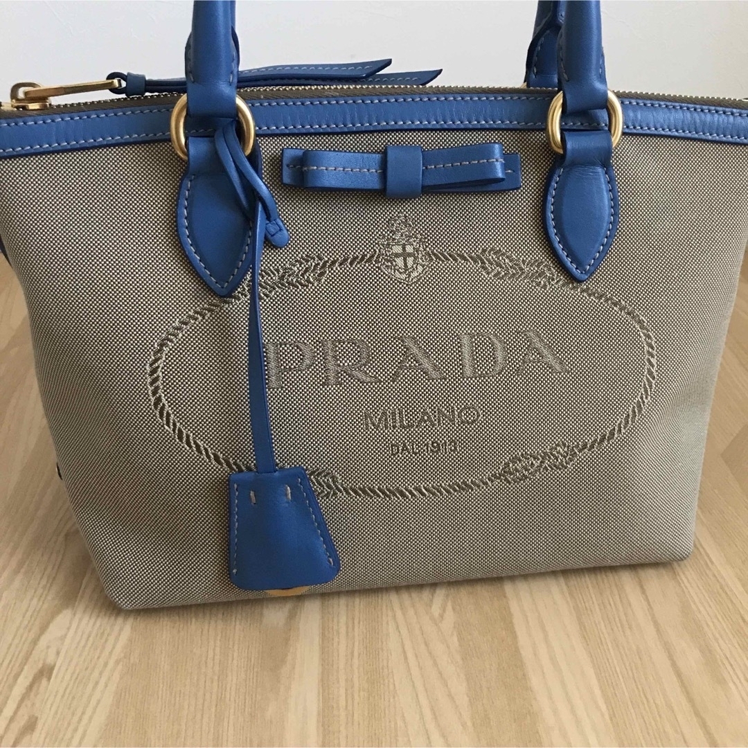 極美品　PRADA プラダ　2wayショルダーバッグ　ベージュ　青　ロゴ