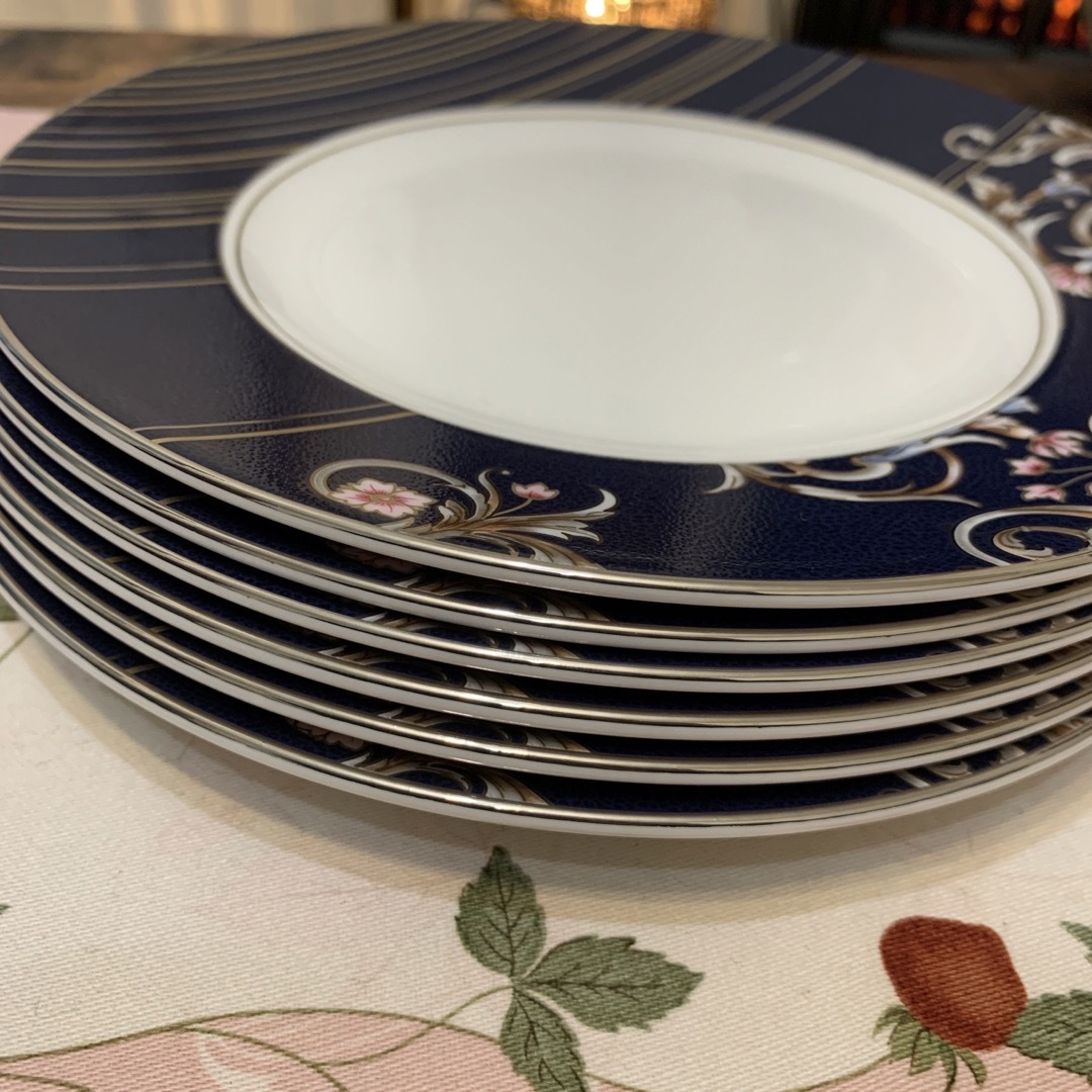 WEDGWOOD - 新品 未使用 ウェッジウッド ルネッサンスブルー 20.5cm