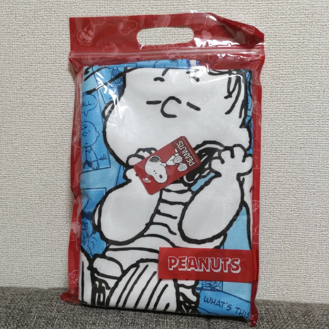 SNOOPY(スヌーピー)のスヌーピー　バスタオル インテリア/住まい/日用品の日用品/生活雑貨/旅行(タオル/バス用品)の商品写真