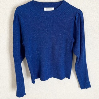 ローリーズファーム(LOWRYS FARM)の青のラメ入りパフスリーブのリブTシャツ(Tシャツ(長袖/七分))