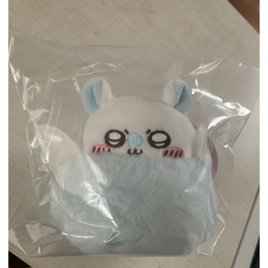 ちいかわ - 明日までの特別価格♪ちいかわ しっぽふんわり*寄生され
