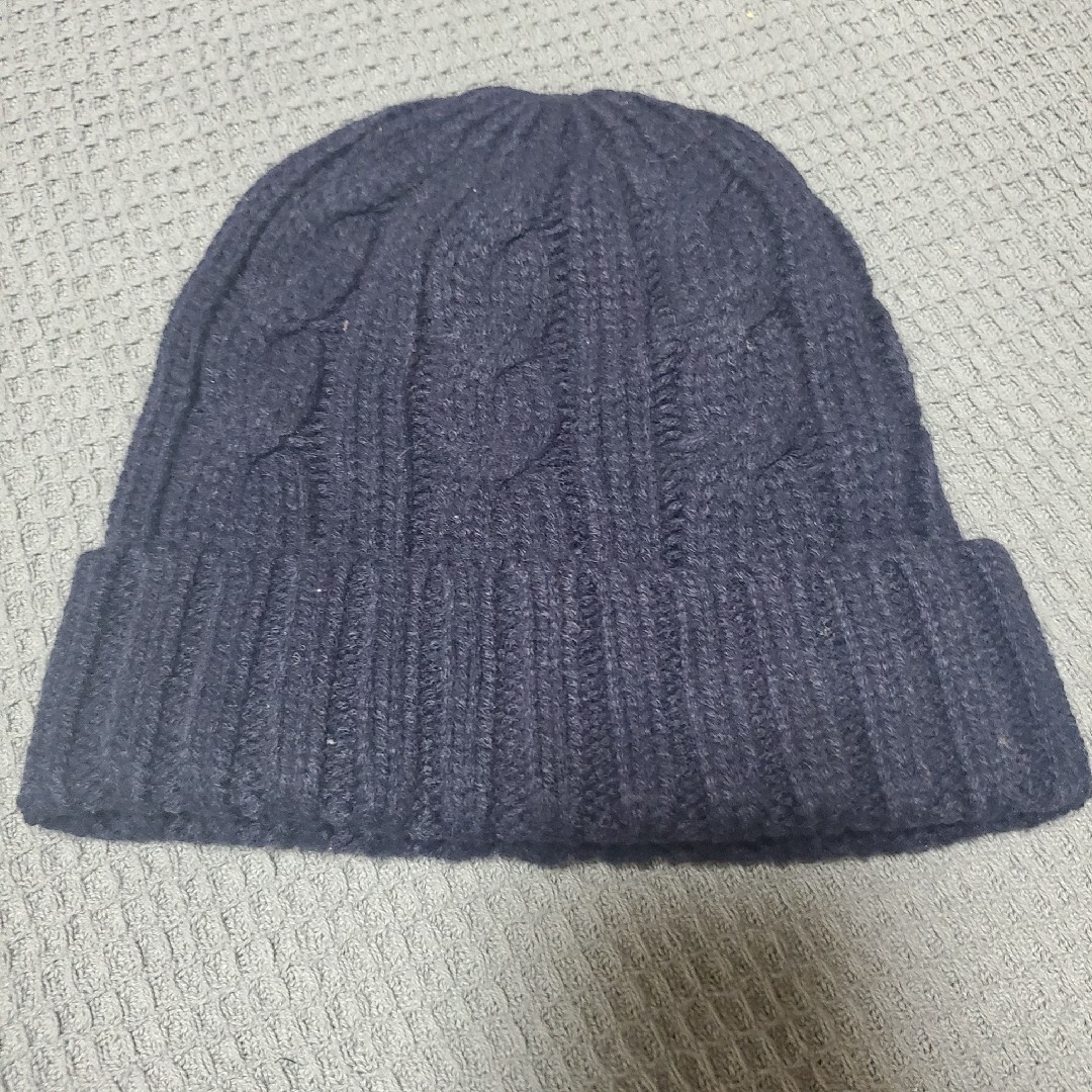UNIQLO(ユニクロ)のｷｯｽﾞ🐥UNIQLOﾋｰﾄﾃｯｸケーブル編みニット帽 キッズ/ベビー/マタニティのこども用ファッション小物(帽子)の商品写真